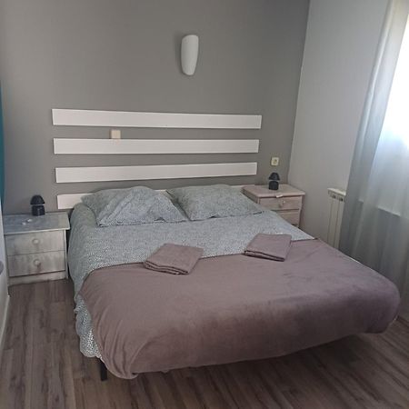 Appartement De Vacances En Cerdagne Bourg-Madame Esterno foto